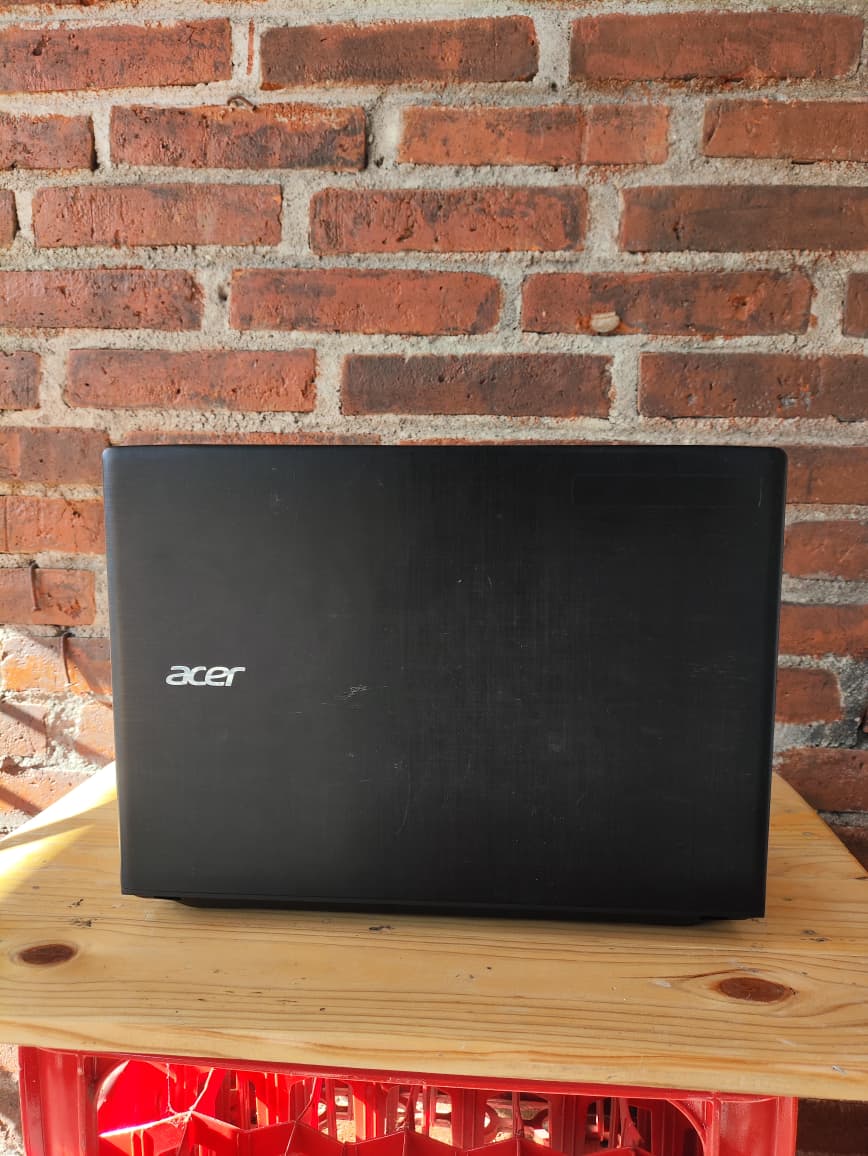 Notebook Acer TravelMate P249 Series Model N16Q1